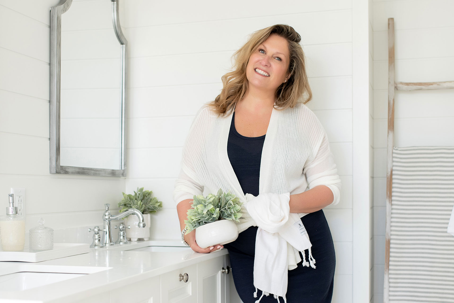 Meubles-lavabo sur mesure chez Saskia Thuot